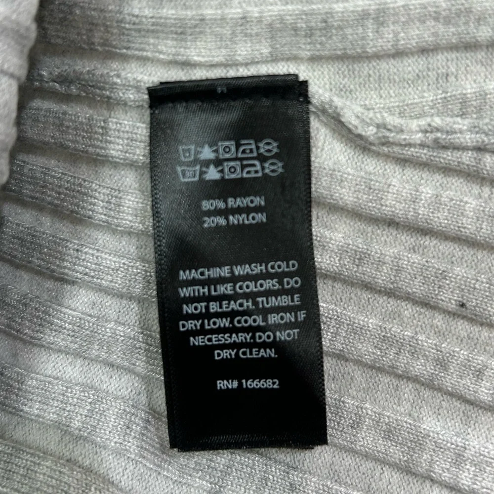 House of Harlow 1960 Gray Ribbed Long Sleeve Cropped Y2K Top Women’s Size L NWT - Picture 8 of 8